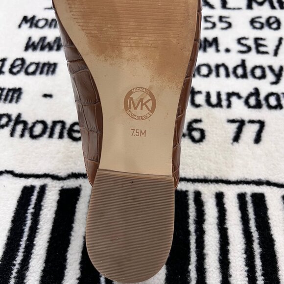 Michael Kors Charlton Crocodile-Embossed Leather Mules Slide - Cognac - Picture 6 of 8